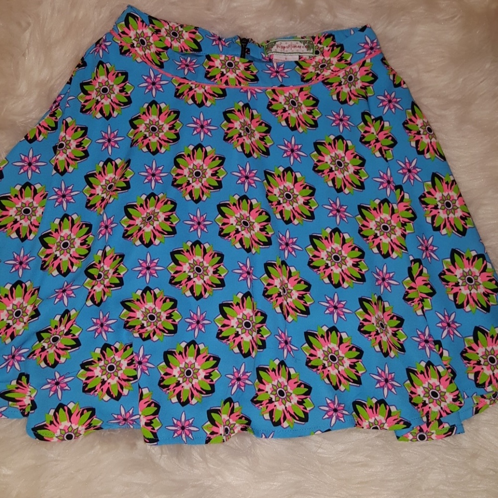 Flying tomato skater skirt